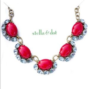 Stella & Dot Mae necklace